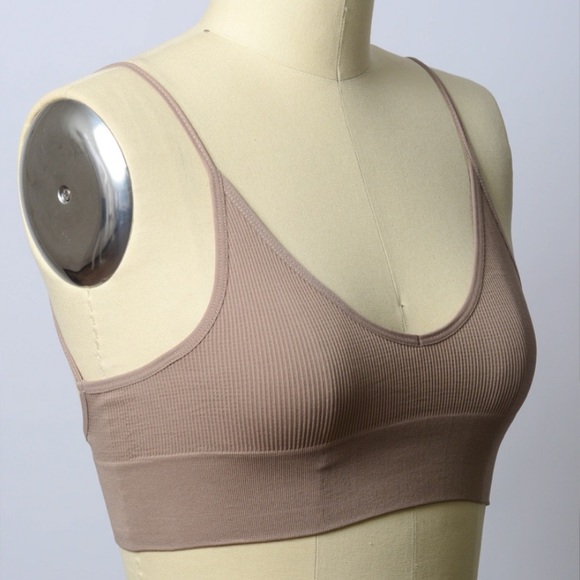 Sample Sale Last 1 M/L Cozy Seamless Bralette - Picture 4 of 7